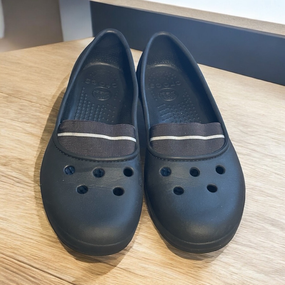Crocs slip ons